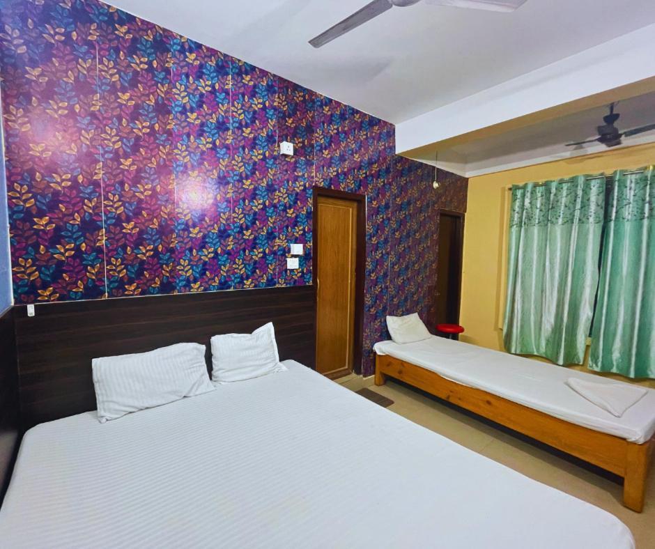 H K Residency Near Kalakshetra Hotel Guwahati Eksteriør billede