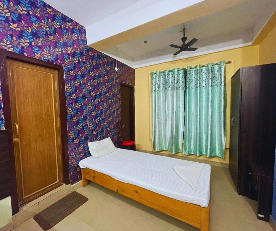 H K Residency Near Kalakshetra Hotel Guwahati Eksteriør billede