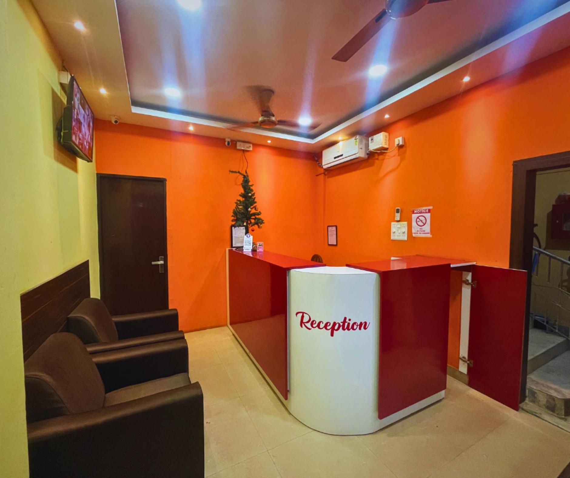 H K Residency Near Kalakshetra Hotel Guwahati Eksteriør billede