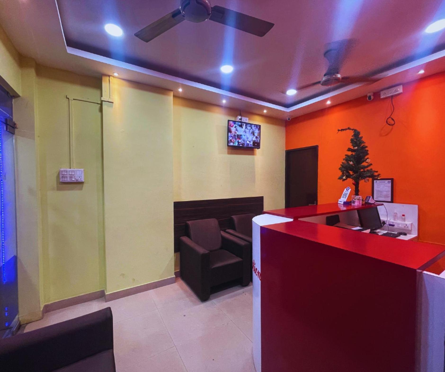 H K Residency Near Kalakshetra Hotel Guwahati Eksteriør billede